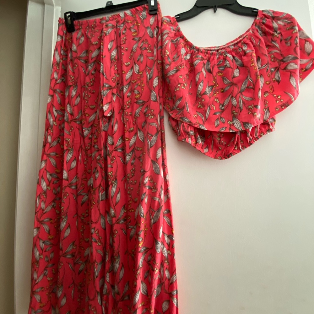 Cute matching set in a floral print